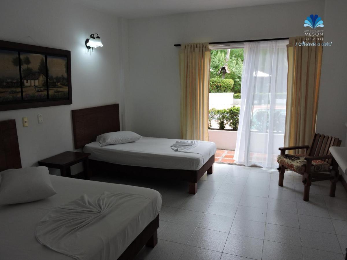 Hotel Y Restaurante Meson Del Gitano Caucasia Екстер'єр фото