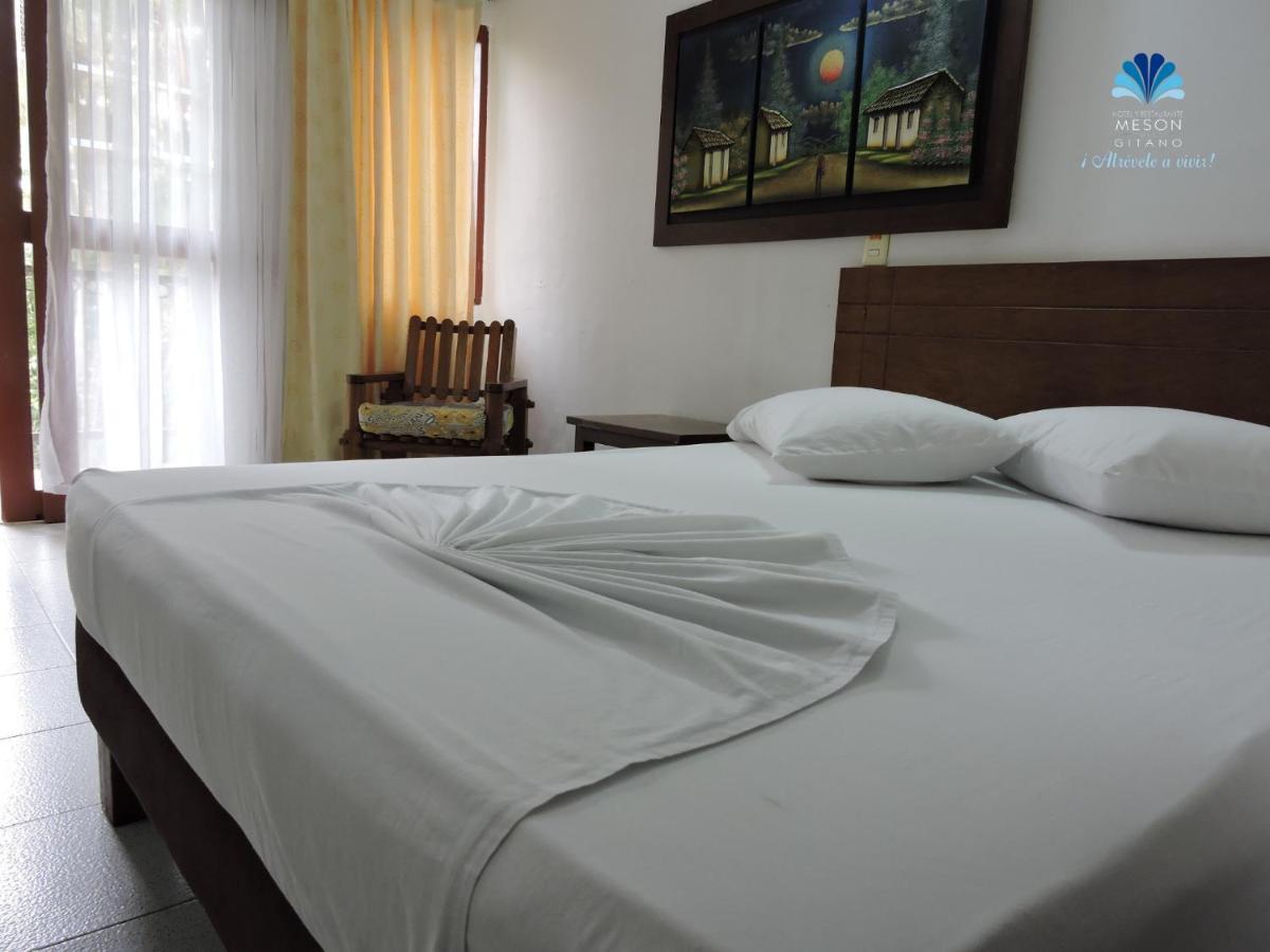 Hotel Y Restaurante Meson Del Gitano Caucasia Екстер'єр фото