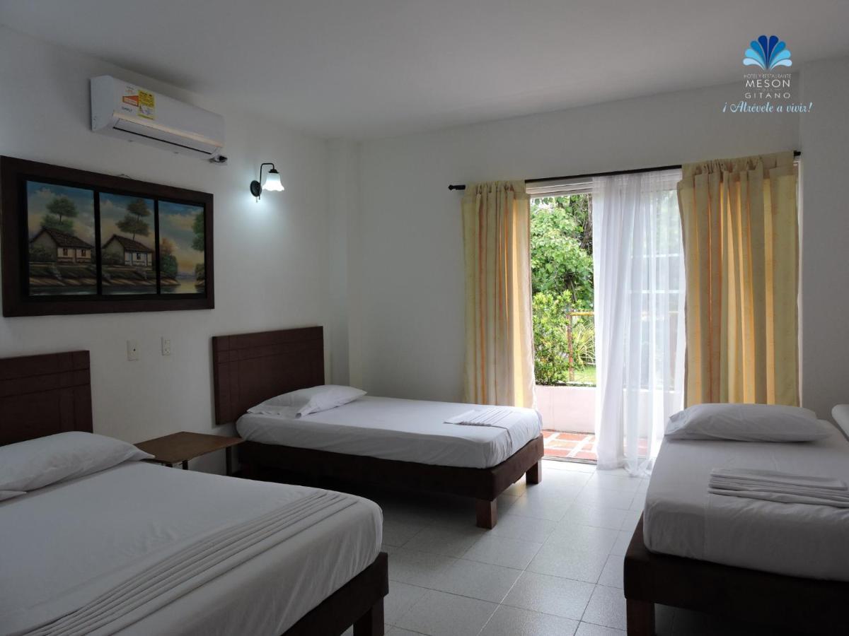 Hotel Y Restaurante Meson Del Gitano Caucasia Номер фото